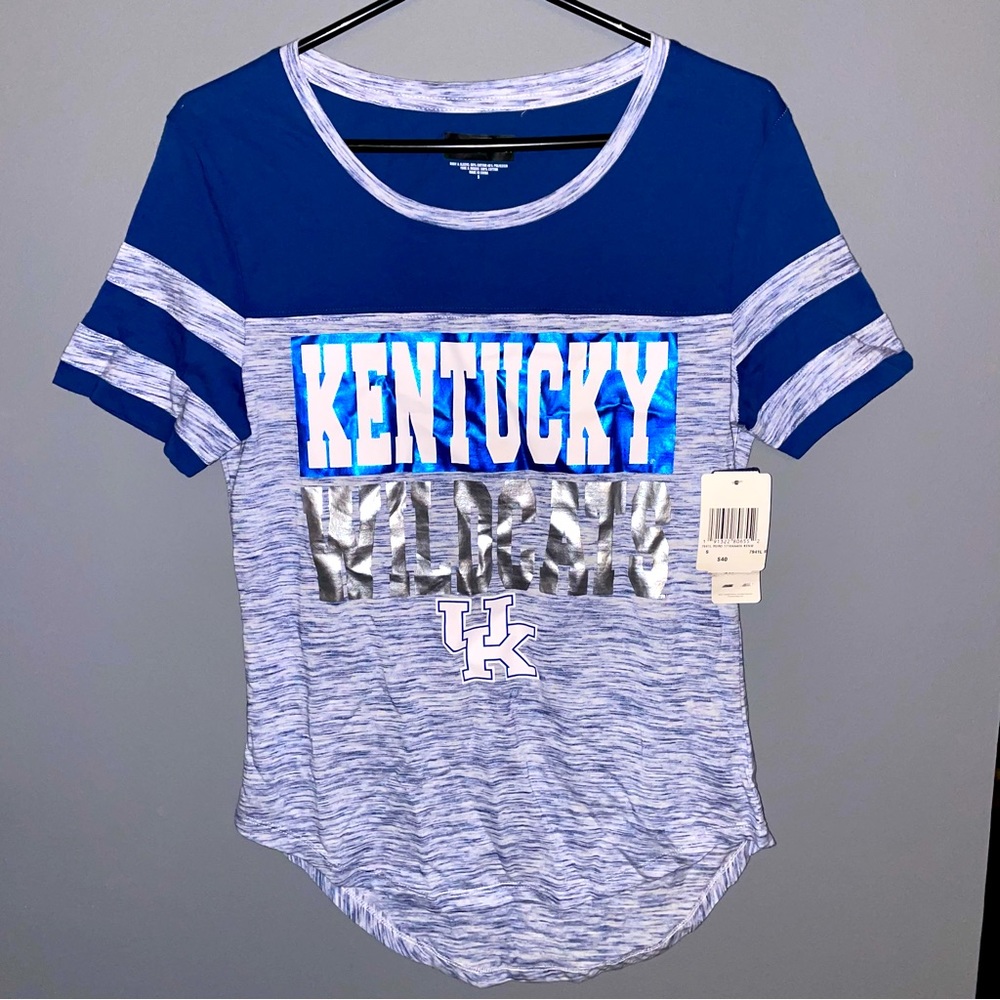 NWT, 5th & Ocean, UK Wildcat T-Shirt, Size Small